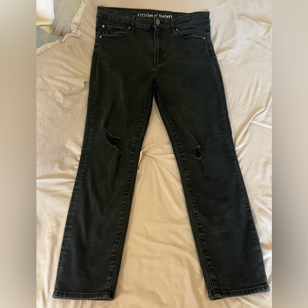 Articles of Society Women’s Black Distressed Skinny Fit Jeans
